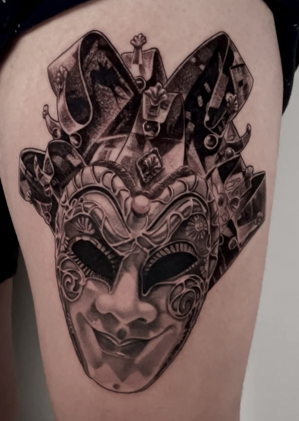 TatMasters - Read everything about Black & Grey tattoos