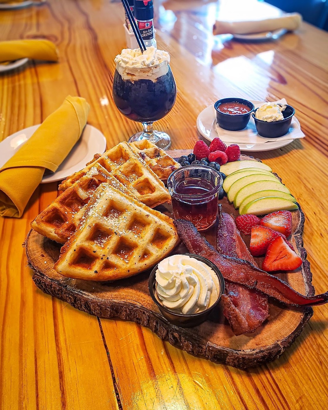 Nectar Farm Kitchen is a farmhouse-themed restaurant located in the quaint town of Hilton Head in South Carolina.