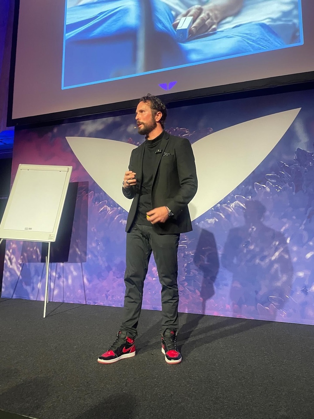 Upgraded Formulas, founded by renowned chemical engineer and nutritionist Barton Scott, is revolutionizing health, nutrition, performance, and longevity through innovative formulas inspired by Scott’s personal experiences and scientific expertise.