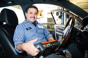 Established in 1994, the family-owned auto repair shop has earned the trust of clients in Libertyville, IL, and surrounding areas with its customer-centric approach and top-notch services.